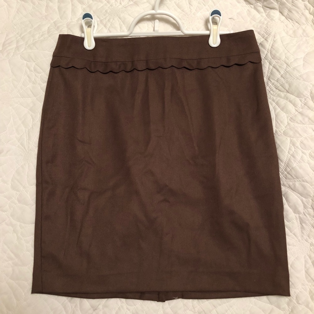Ruffle detail Loft skirt
